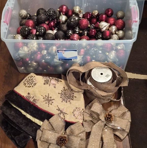 Festive Holiday Ornament and Ribbon Set - Picture 1 of 1